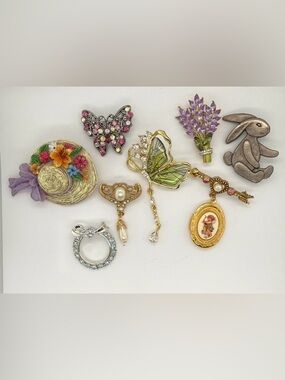 Mix lot of EstateBrooches Butterfly Floral Brooch Rhinestones Pearl Enamel